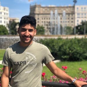 Meet your Posher, Christian